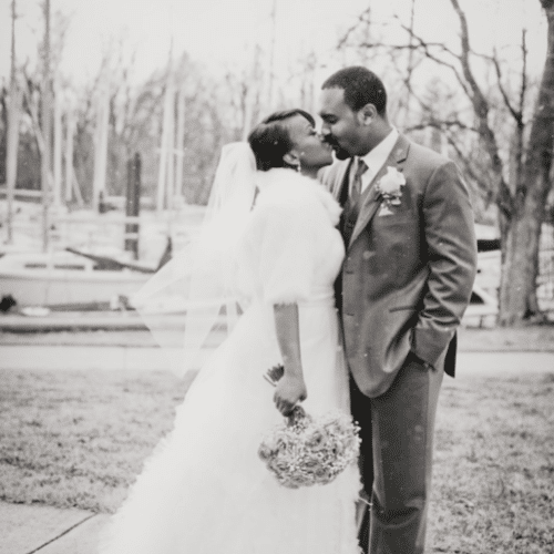 the-venlist-virtual-wedding-planner-winter-wedding-photography-ideas.png