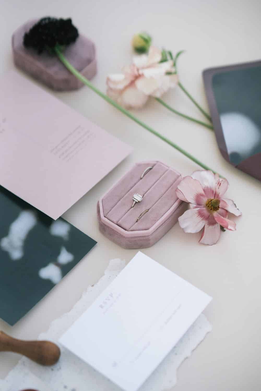 the-venlist-wedding-vendors online wedding vendors